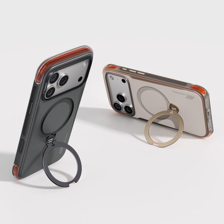 指環スタンド付きのiPhone 18 Pro用ケース2種類。左は深いグレー、右はベージュで背面のマグネットリングが見える