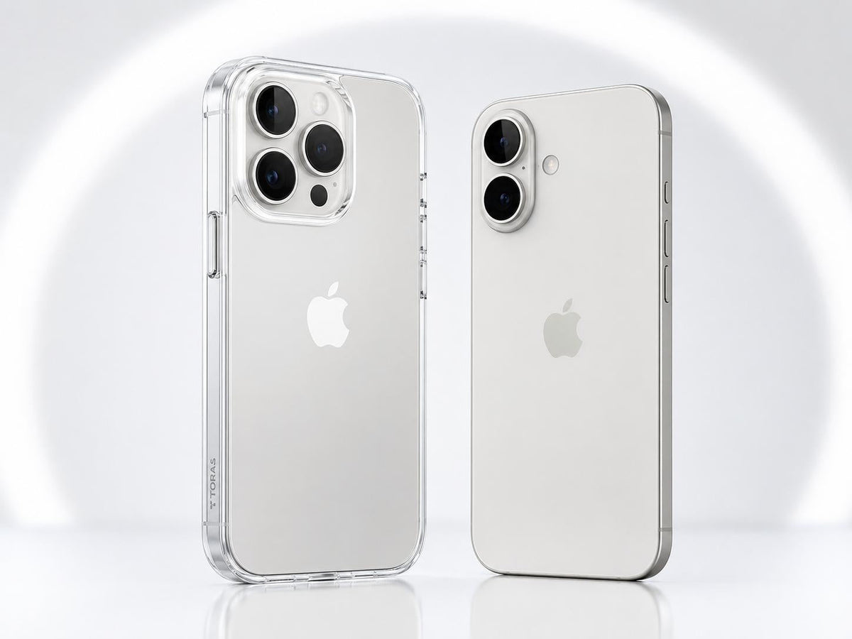 Torrasの透明クリアケースを装着した最新iPhoneのサイズ比較