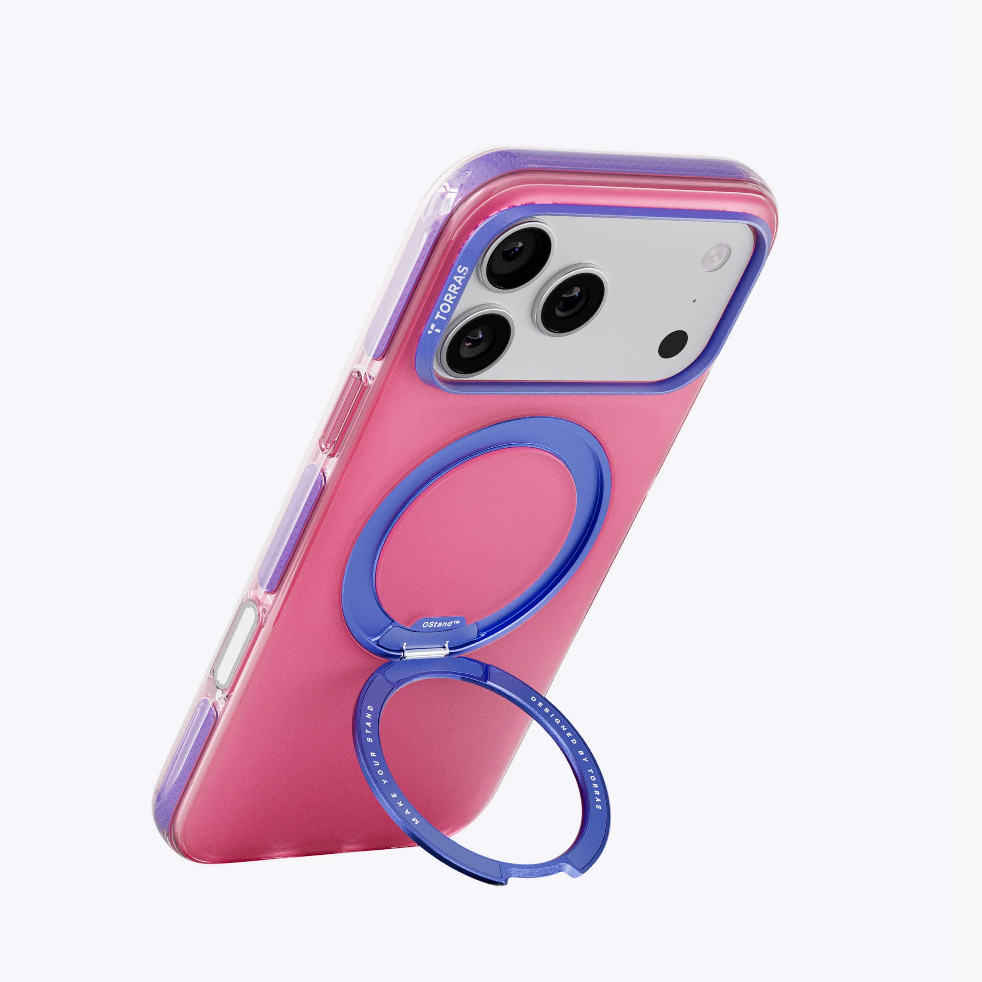 TORRAS Ostand O3 Hue ケース iPhone 18 Pro/Pro Max 対応、手に持ったピンクケースのライフスタイルシーン。