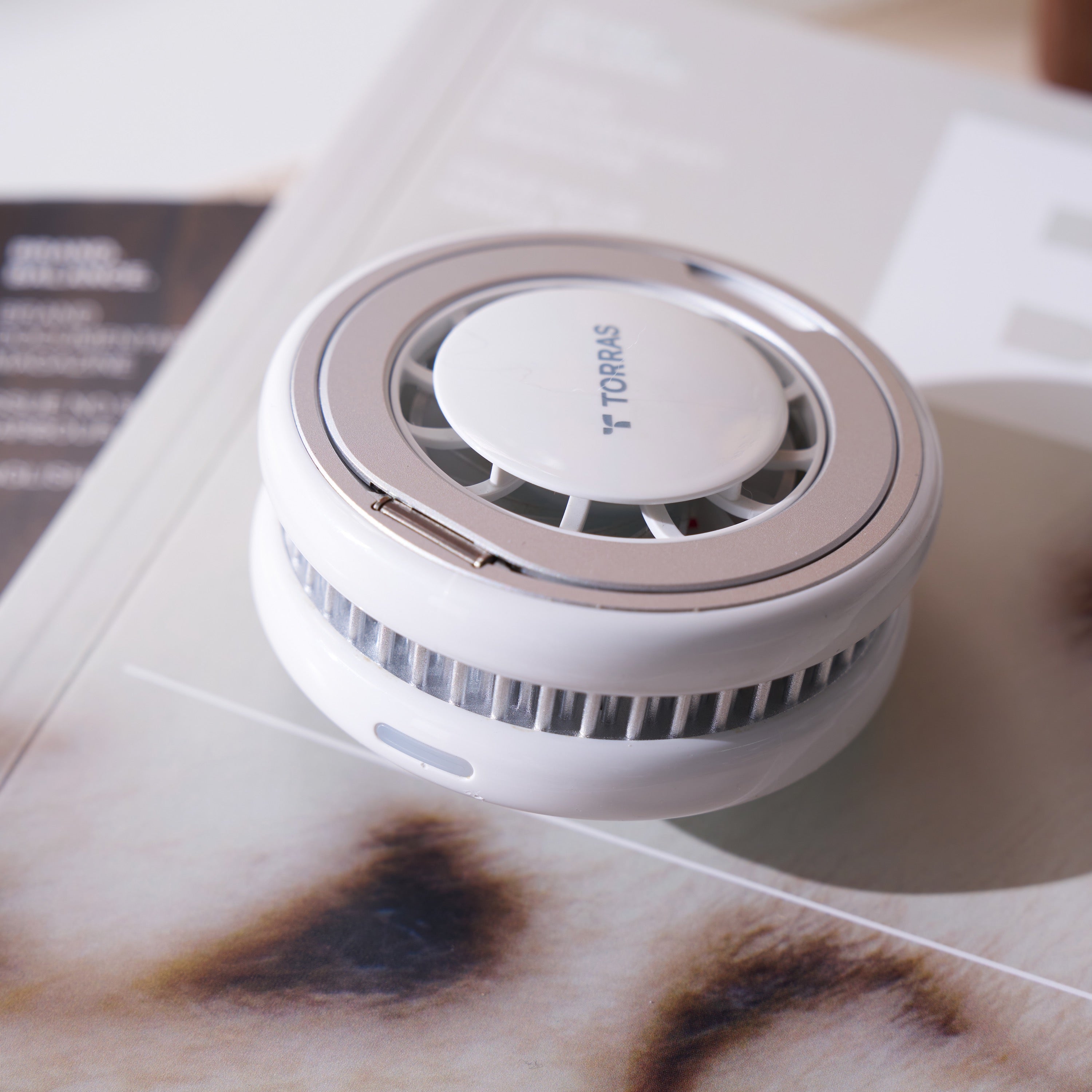 Qi2対応 ワイヤレス充電器 | 高効率 Qi2充電器 TORRAS PolarCircle